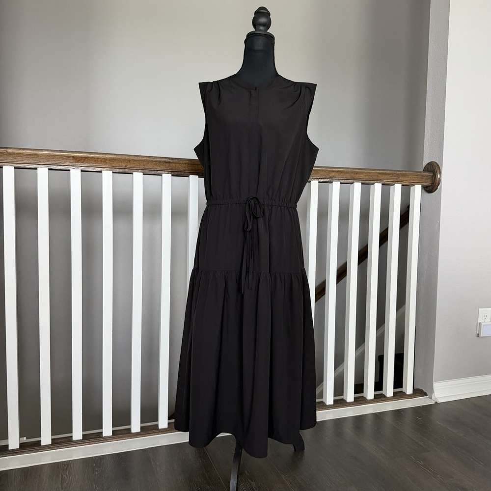DKNY Black  Tiered Sleeveless MIDI‎ Dress Sz 12  Resort Euro Travel Minimalist